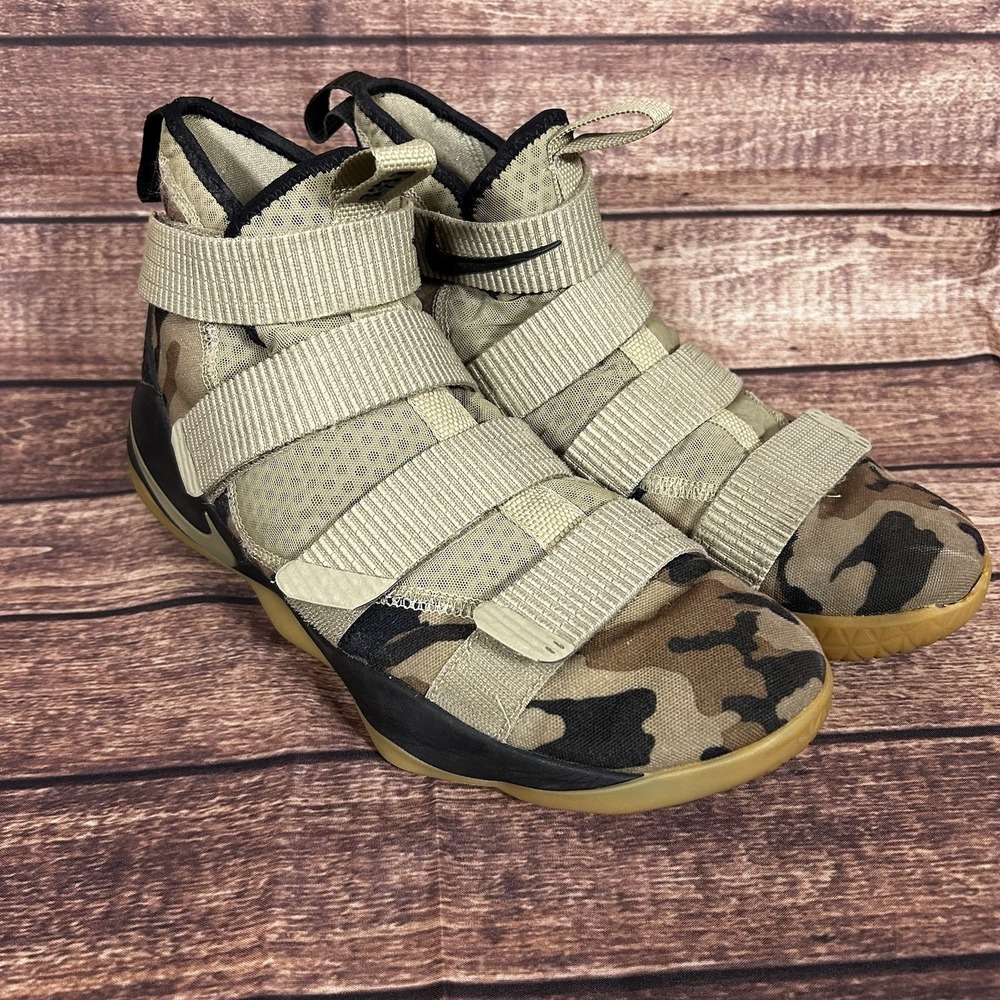 NIKE LeBron Soldier XI‎ 11 Camo Basketball Shoes 897644-200 Sz 10.5 Men's